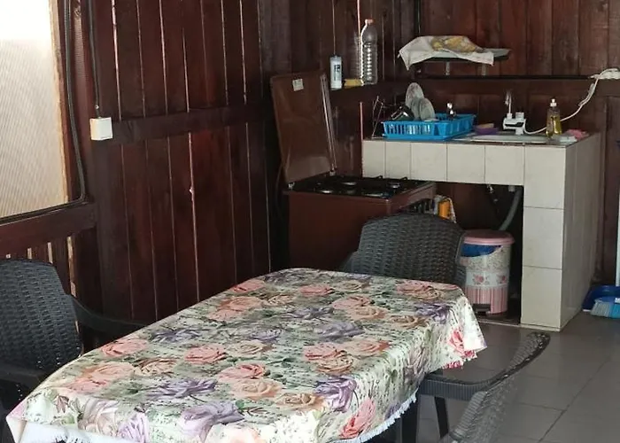 ゲストハウス Casa Diana 3*